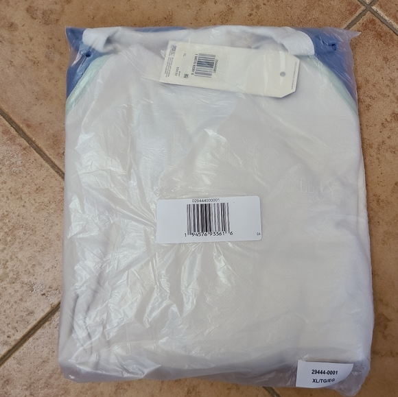 👀50% OFF👀💙🤍 NWT‼️ Levi's brand Juniors Colorblock Sweatshirt - Picture 5 of 7